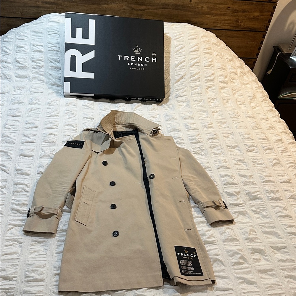 Trench London Mens King Classic trench coat (Stone/Black/Gold) Size: Small